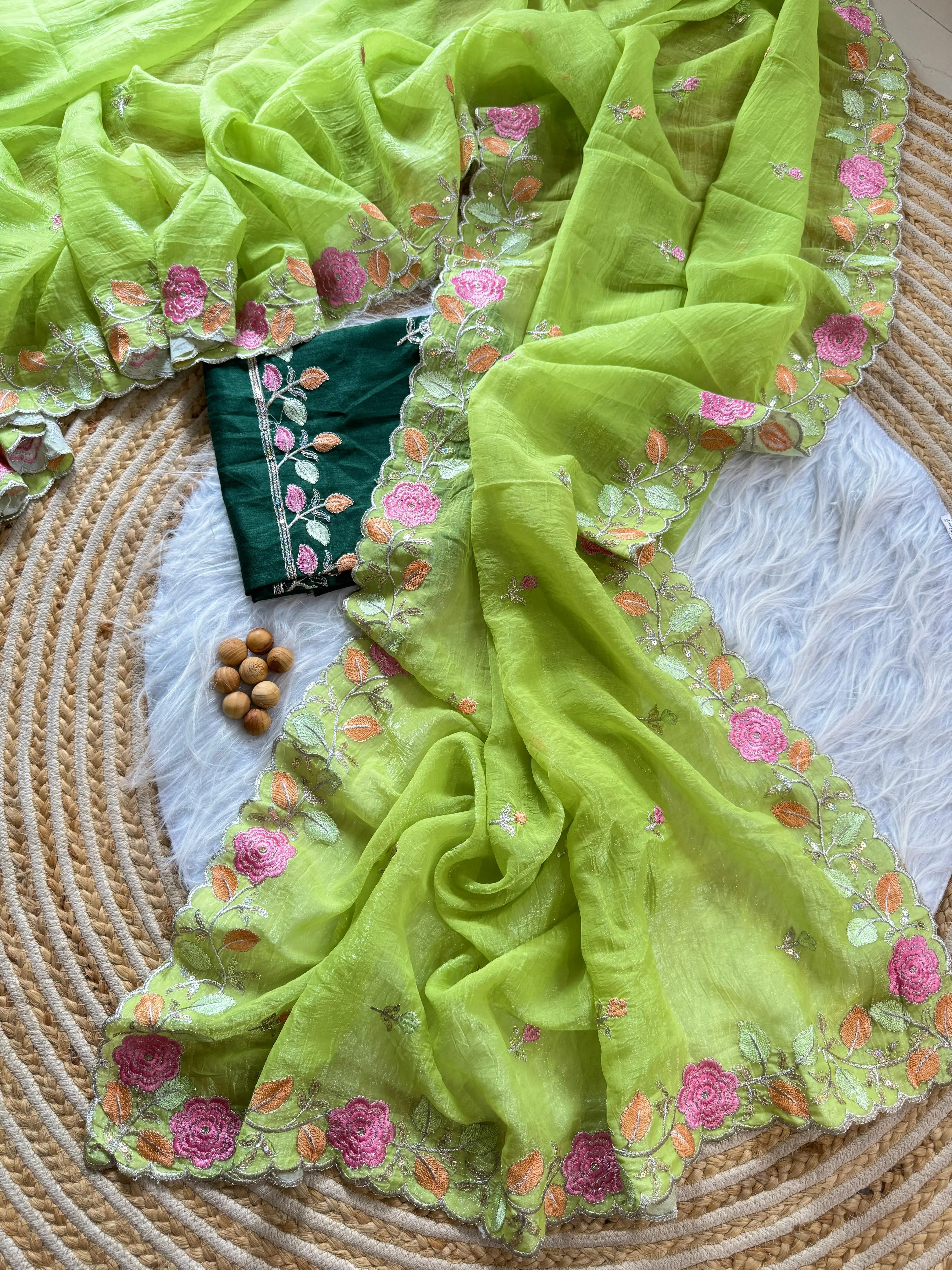 Dual Tone Silk Saree - Image 5 in Surat